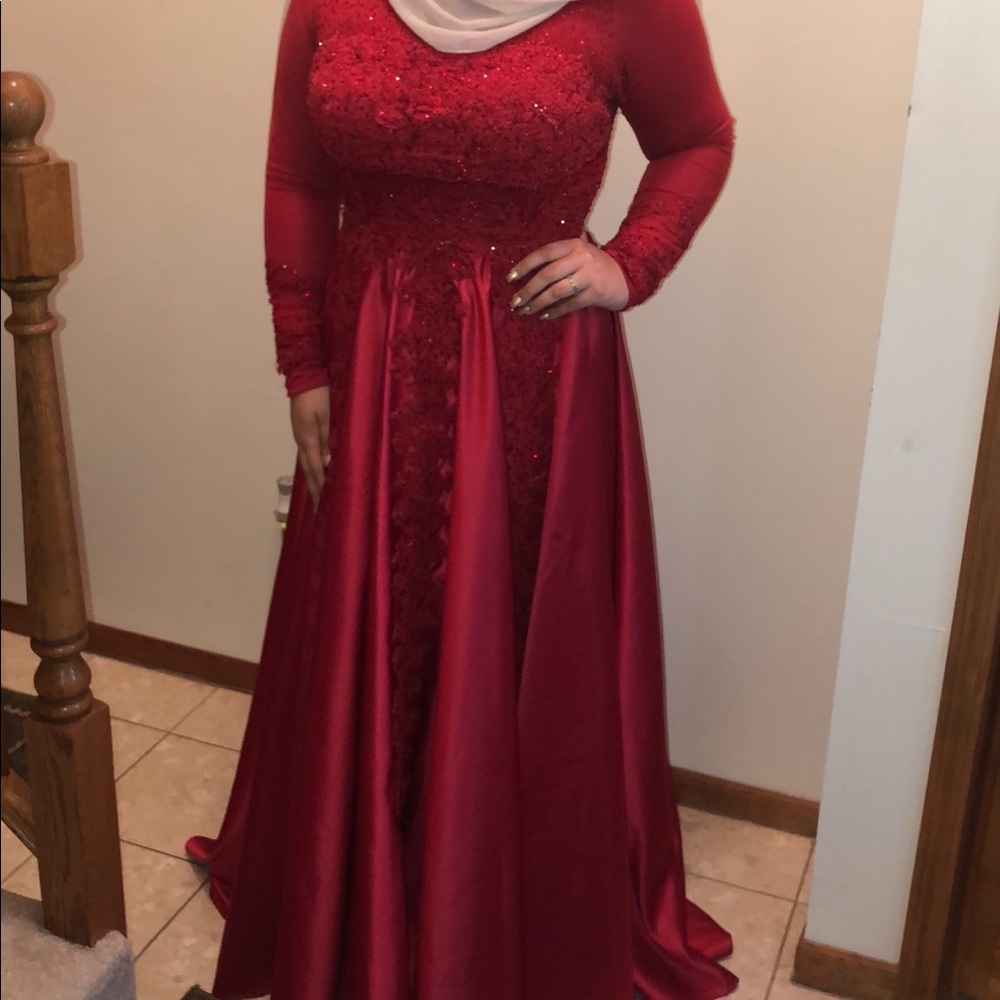 Prom dress! Worn once! Size 16, Customized sleeves